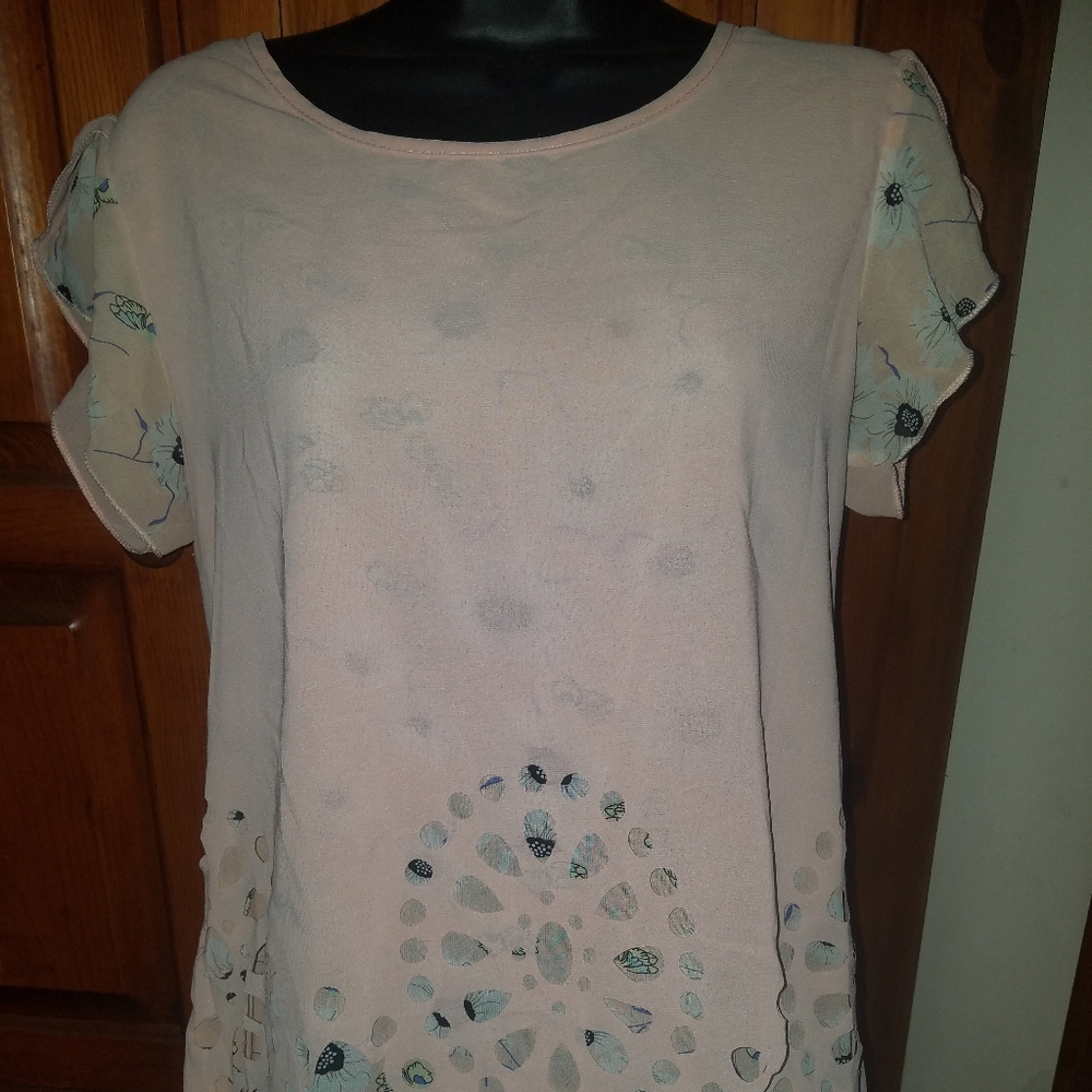 Pink Top. 5/25 Bundle